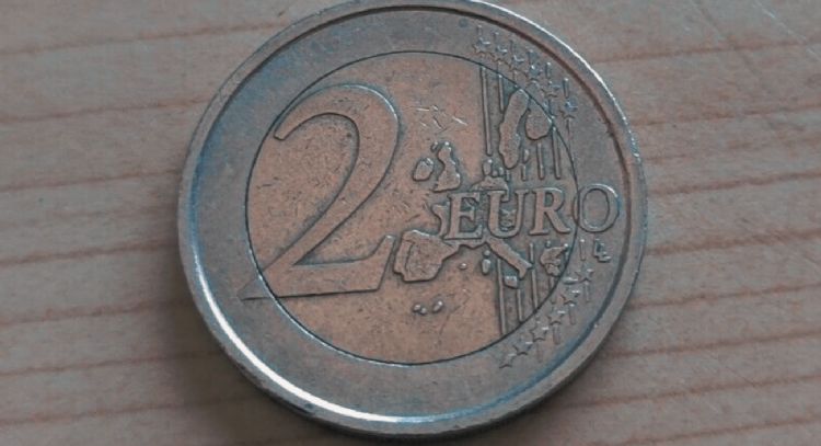 Descubre el tesoro europeo: Tu Moneda de 2 Euros Convertida en Entrada VIP para el Festival de Cine de San Sebastián