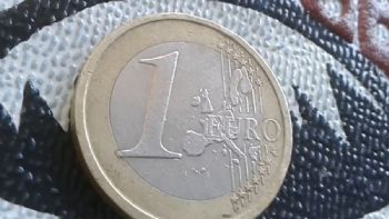 Revisa tu caja de recuerdos: La moneda de 1 euro de 2008 que puede valer más de 500 euros y descubrir los secretos de Segovia