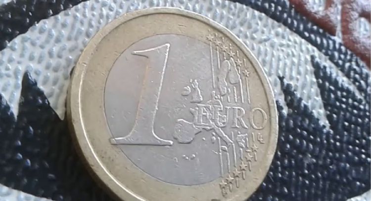 Revisa tu caja de recuerdos: La moneda de 1 euro de 2008 que puede valer más de 500 euros y descubrir los secretos de Segovia