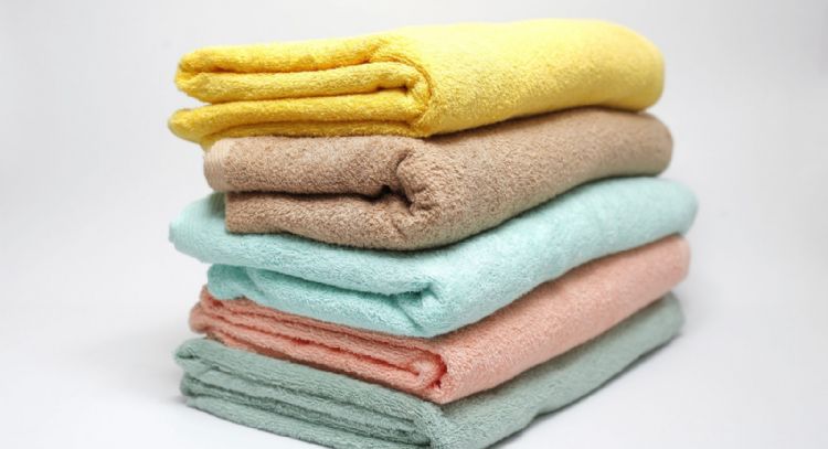 No tires tus toallas viejas, ya que puedes reutilizarlas y realizar increíbles decoraciones