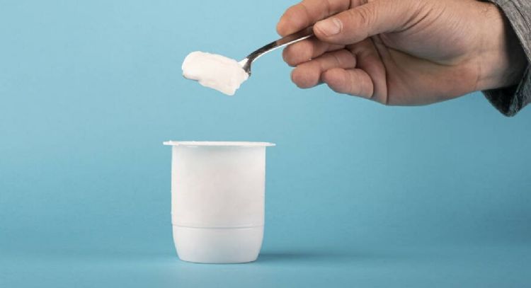¡Tu solución! Reutiliza los potes de yogur que tienes vacíos y conviértelos en nuevas decoraciones