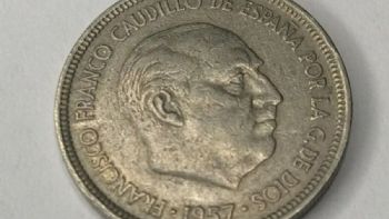 Descubre el valor oculto de la moneda de 25 pesetas del 1957: ¿Podría ser 970 euros en las plazas de Valladolid?
